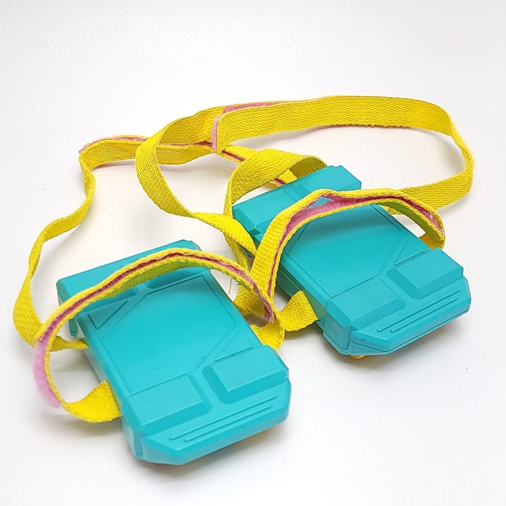 Vintage Cruisers Roller Skates Pocket Size Portable Hasbro 1990